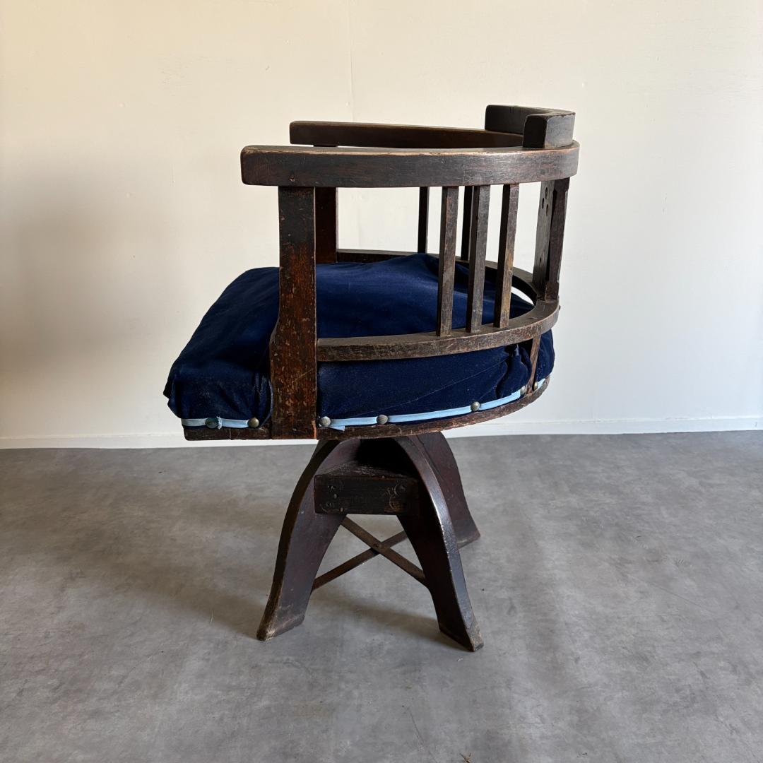 アンティーク　木製ドクターチェア　回転椅子