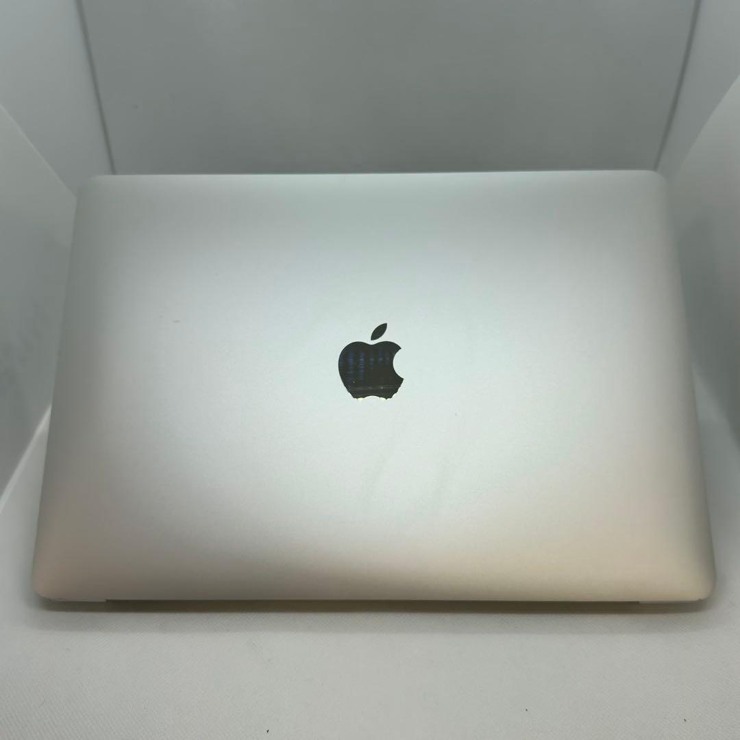 MacBook Air 13インチ (M1, 2020) – シルバー