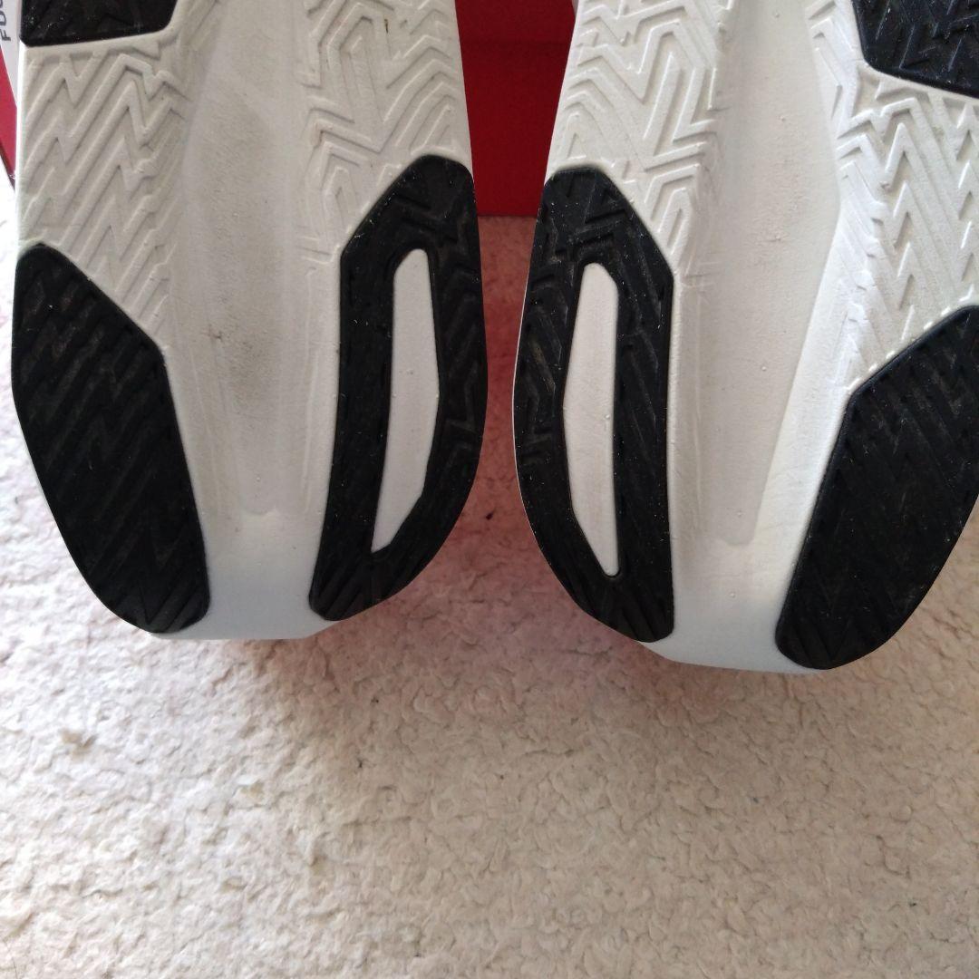 ニューバランス　ランニングシューズ