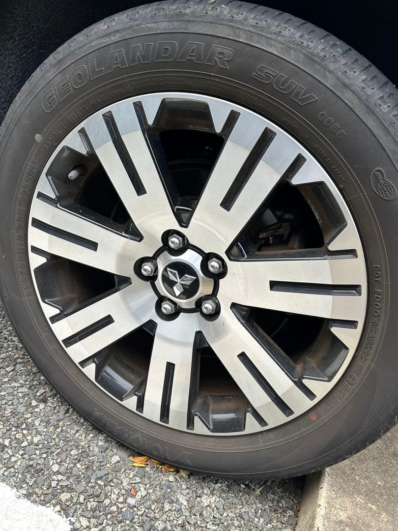 わらちゃんさん専用　　三菱デリカD5 純正アルミ 18インチ ホイールセット