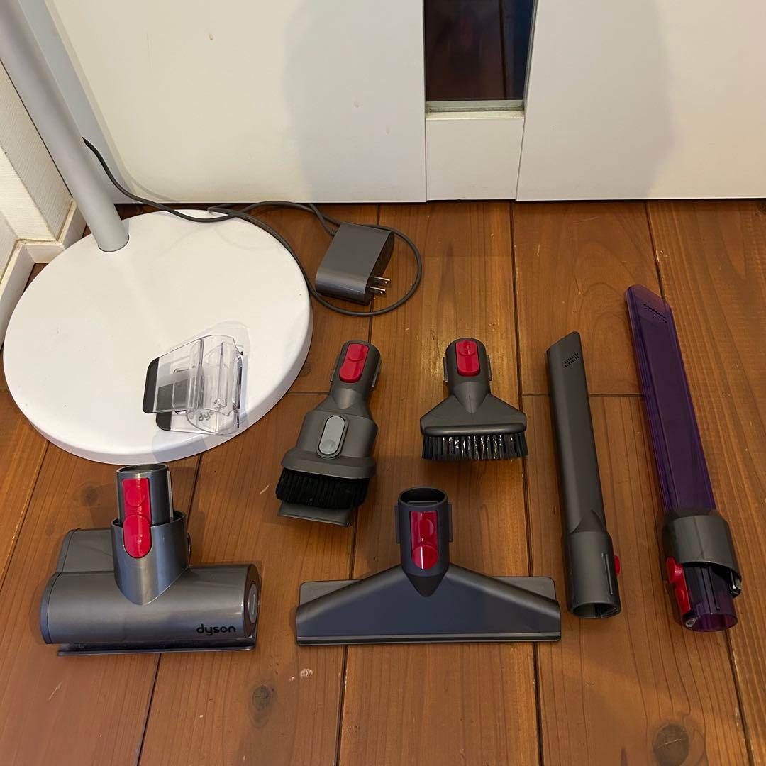 dyson digital slim fluffy☆スタンド付☆バッテリー良好