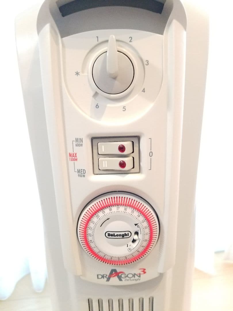 デロンギ オイルヒーター ドラゴン3 説明書付 トップハンガー付