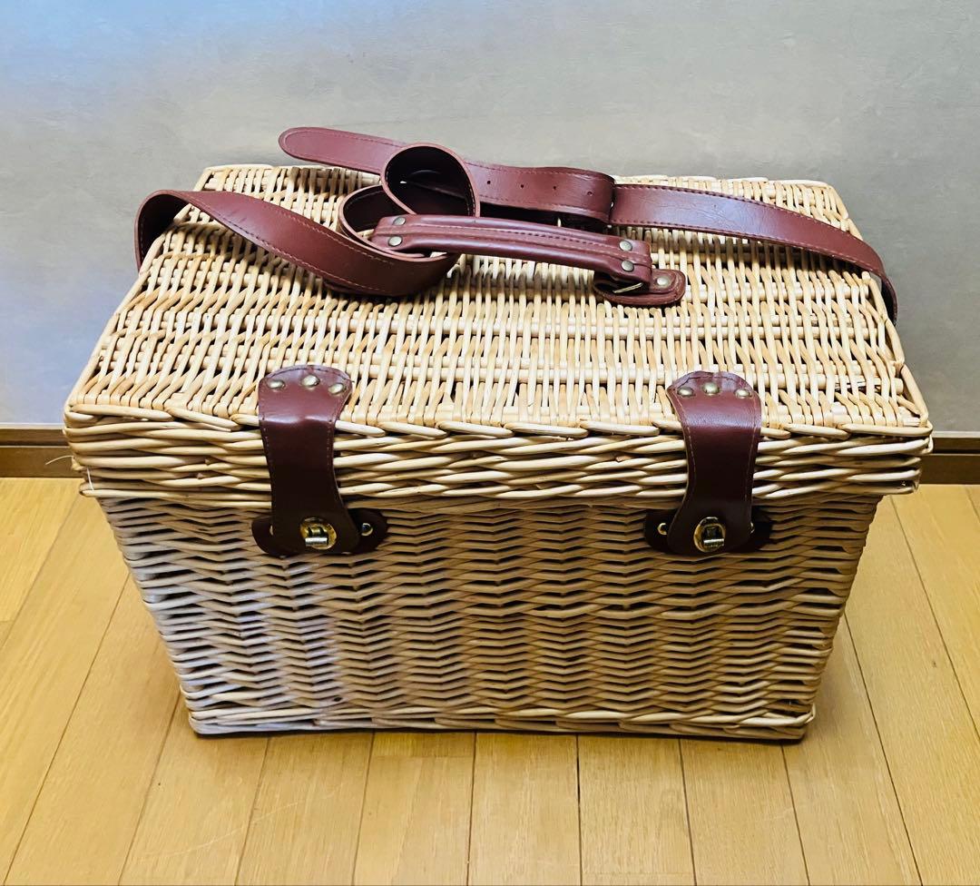 バスケット フタ付 緑中布あり　北欧 藤 ラタン ピクニック カゴ　多用途