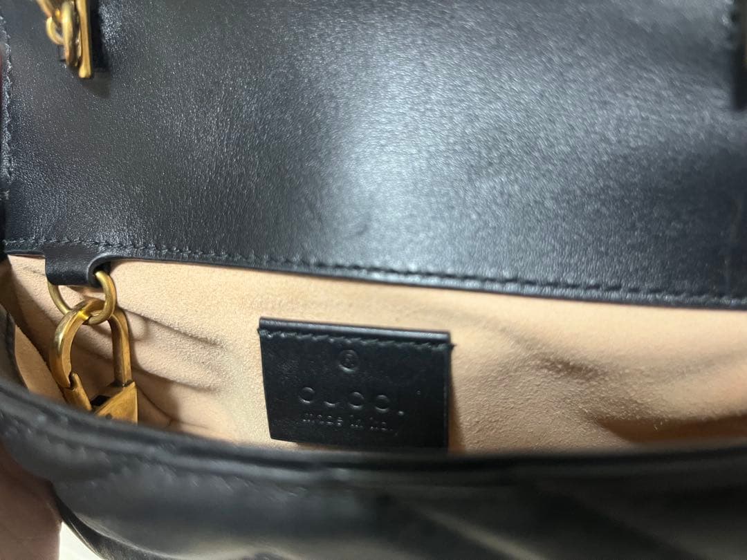 【美品】GUCCI グッチ　キルティングミニショルダーバッグ黒　GGマーモント