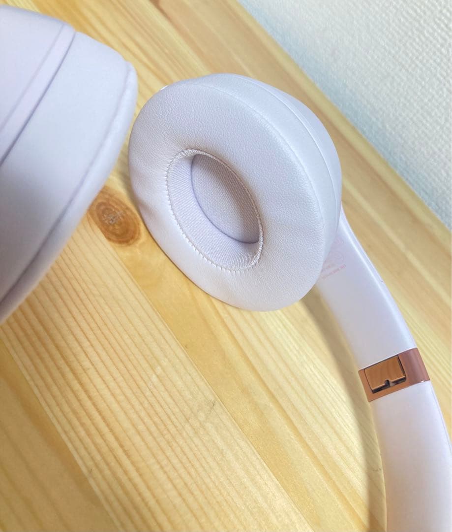 ☆美品！！ Beats Solo 4 ワイヤレスヘッドホンクラウドピンク