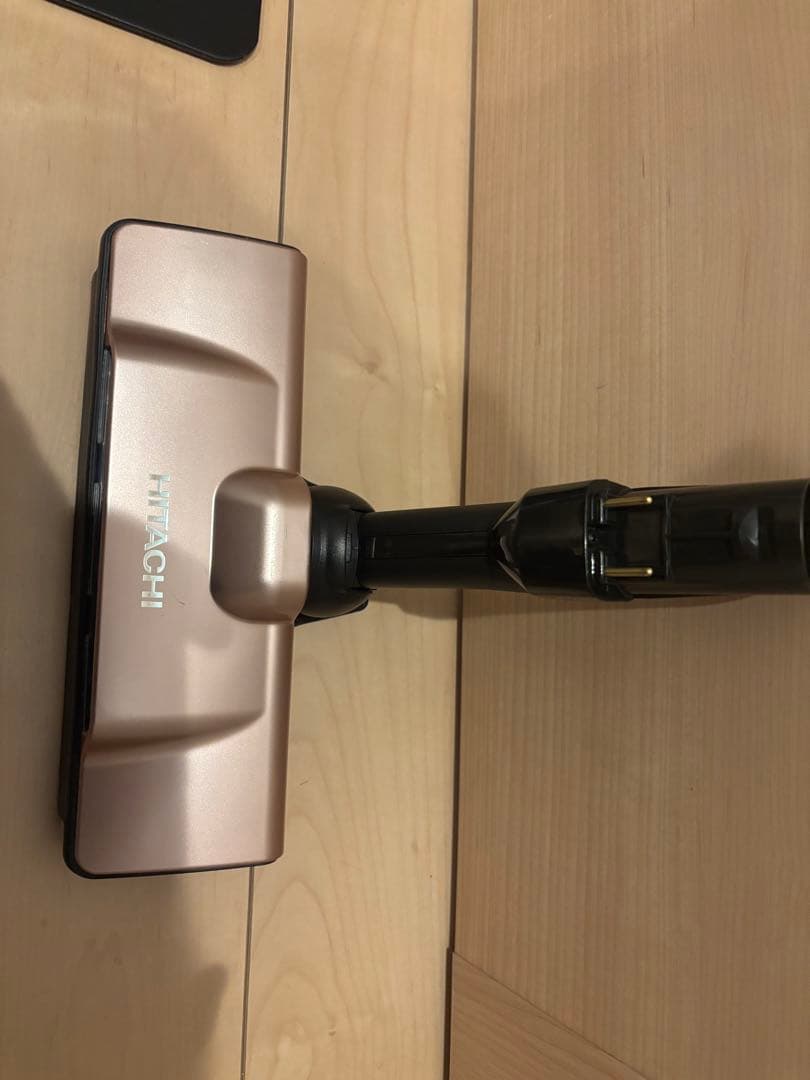 日立 HITACHI コードレスクリーナー 掃除機　PV-BHL4000J