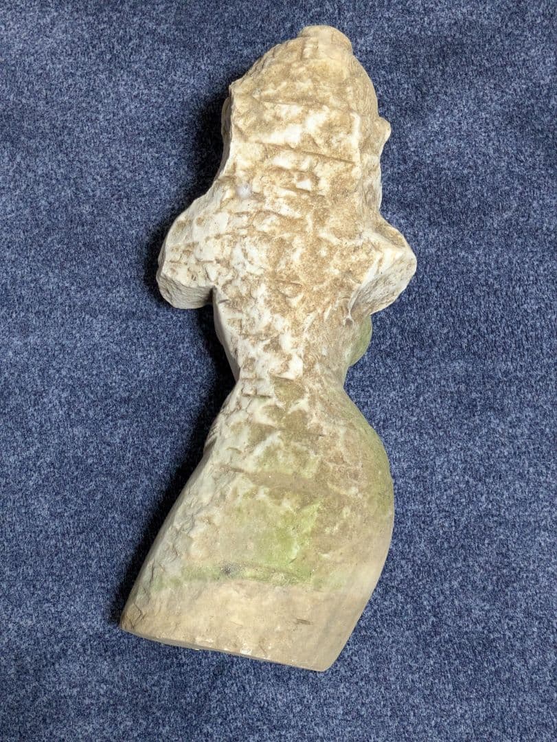 インド　カジュラホ遺跡　仏像 約30cm