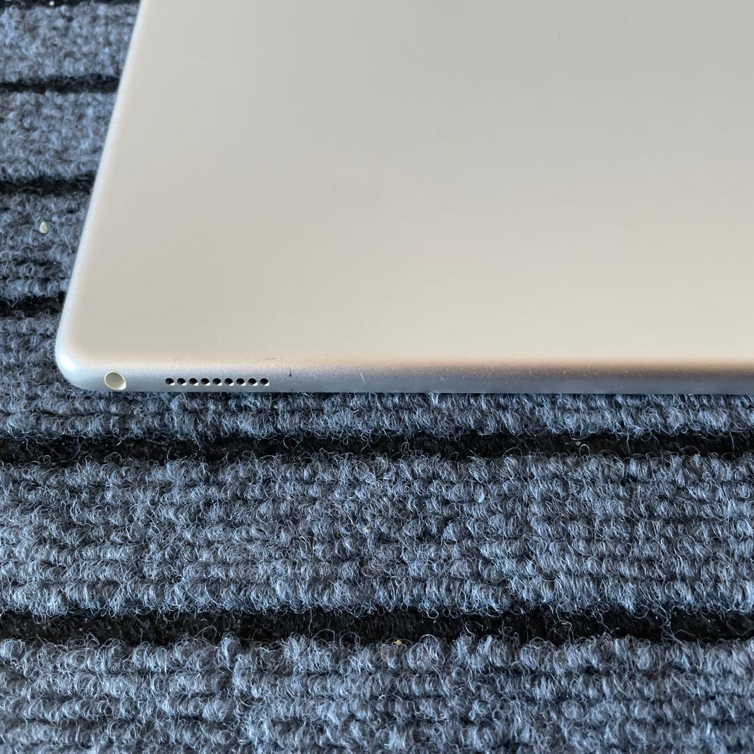 40 iPad Pro 12.9 1世代 128GB Wi-Fi シルバー