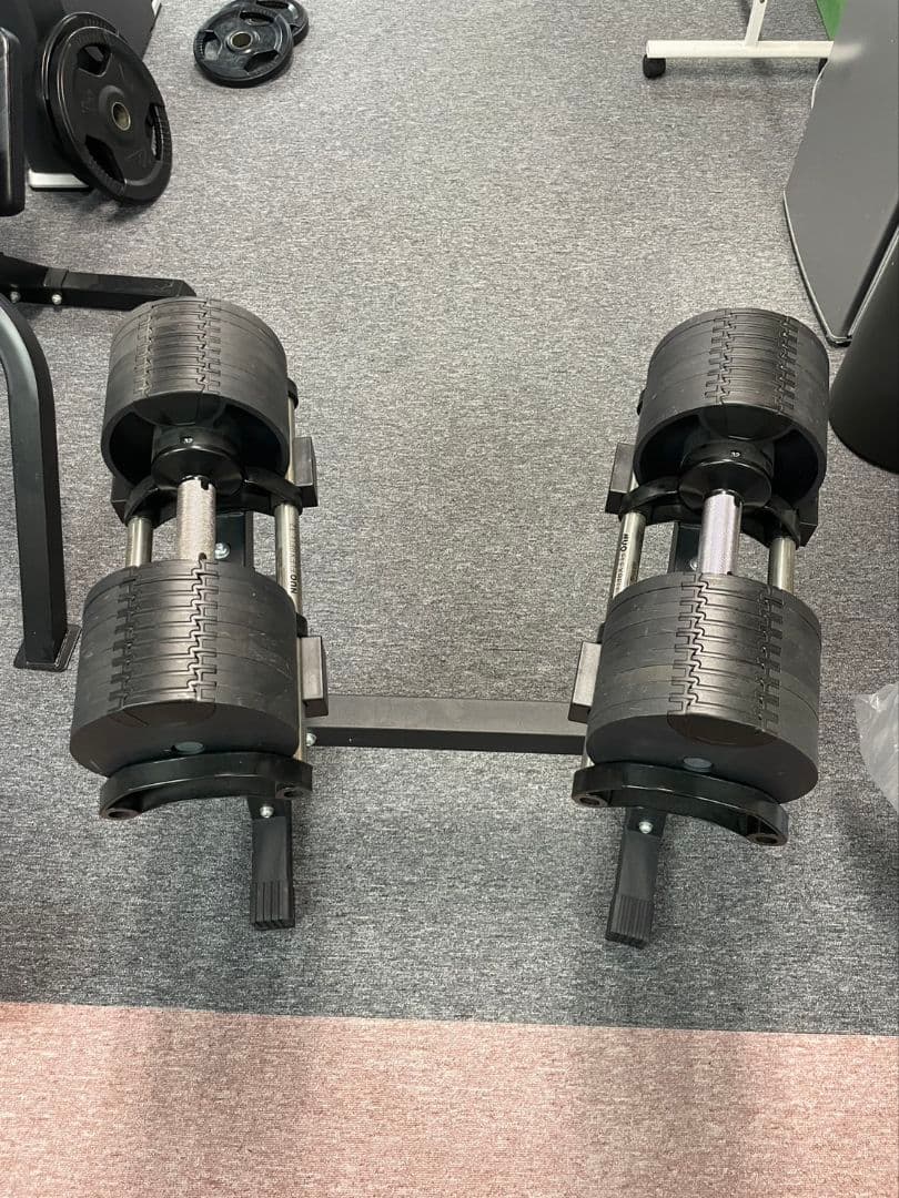 FLEXBELL　可変式ダンベル(4キロ刻み)、専用スタンド