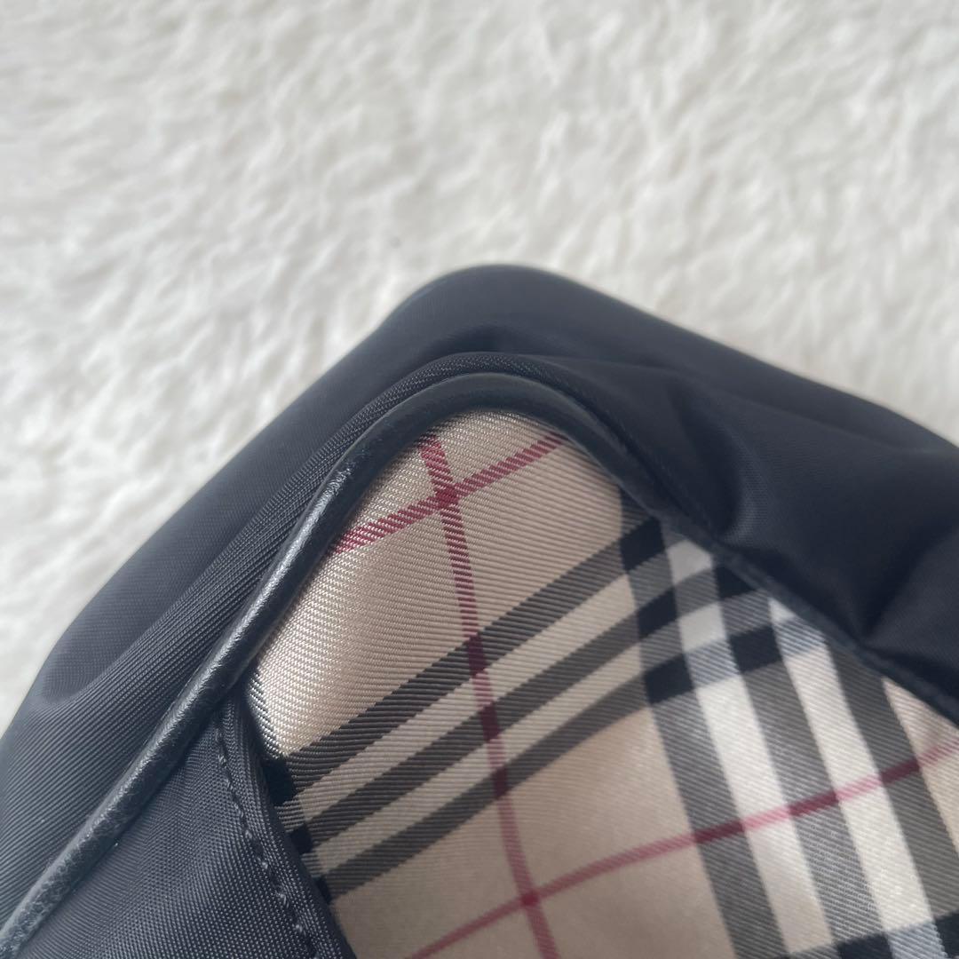 希少✨バーバリー ノバチェック ボディバッグ ショルダーバッグ ロゴプレート