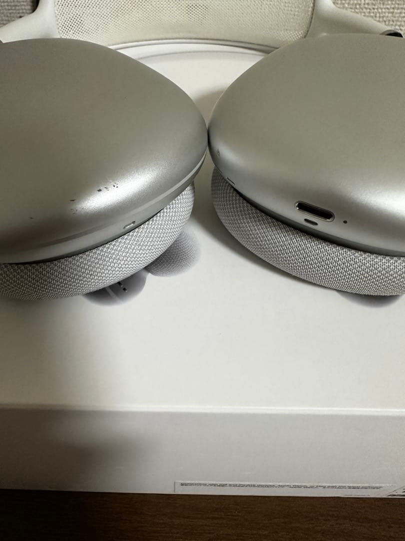 Rikkieの商品です。 AirPods Max ホワイト本体（第一世代）