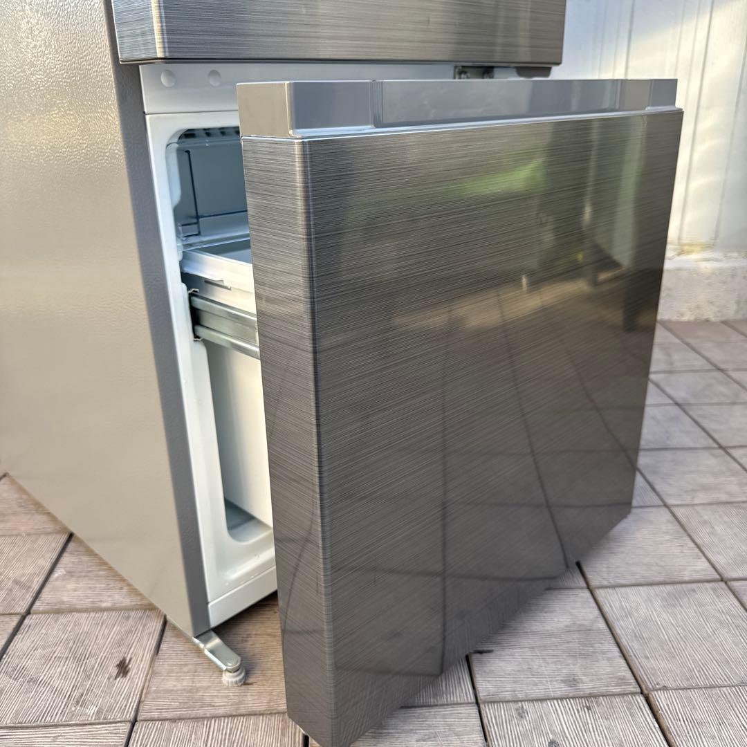 美品 HITACHI 2021年製 2ドア冷蔵庫 メタリックシルバー 154L