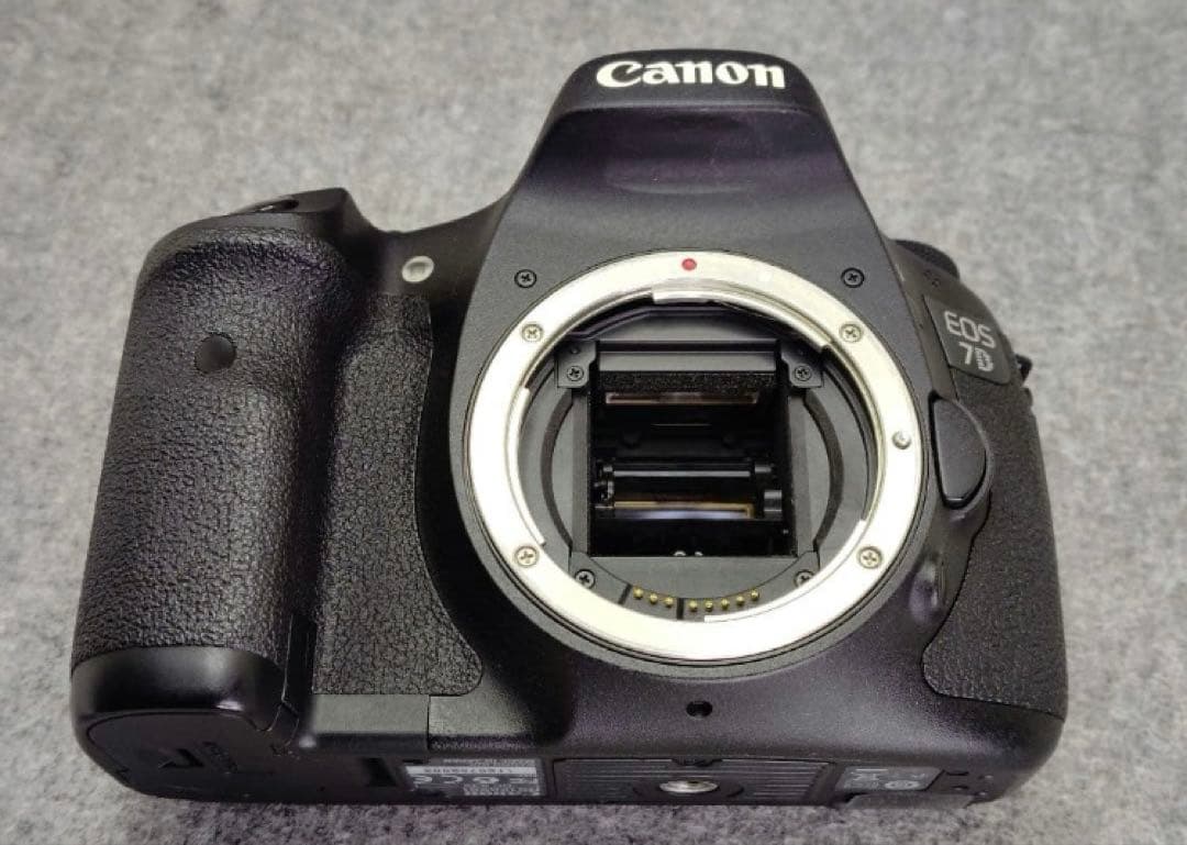 Canon EOS 7D デジタル一眼レフカメラ