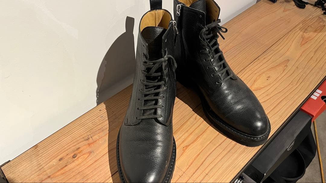 BALLY ブラックブーツ ジッパー付き