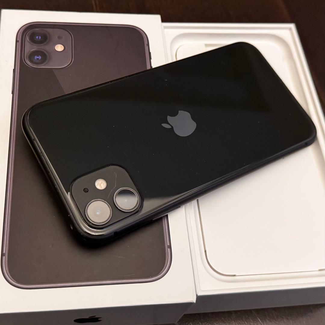 Apple iPhone 11 ブラック 本体　SIMフリー