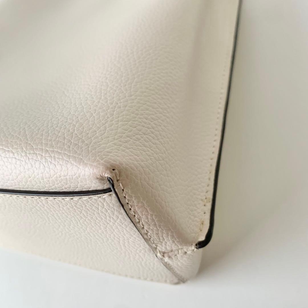 【COACH】コーチ　モリー　バケットバッグ　アイボリー　ホワイト　2way