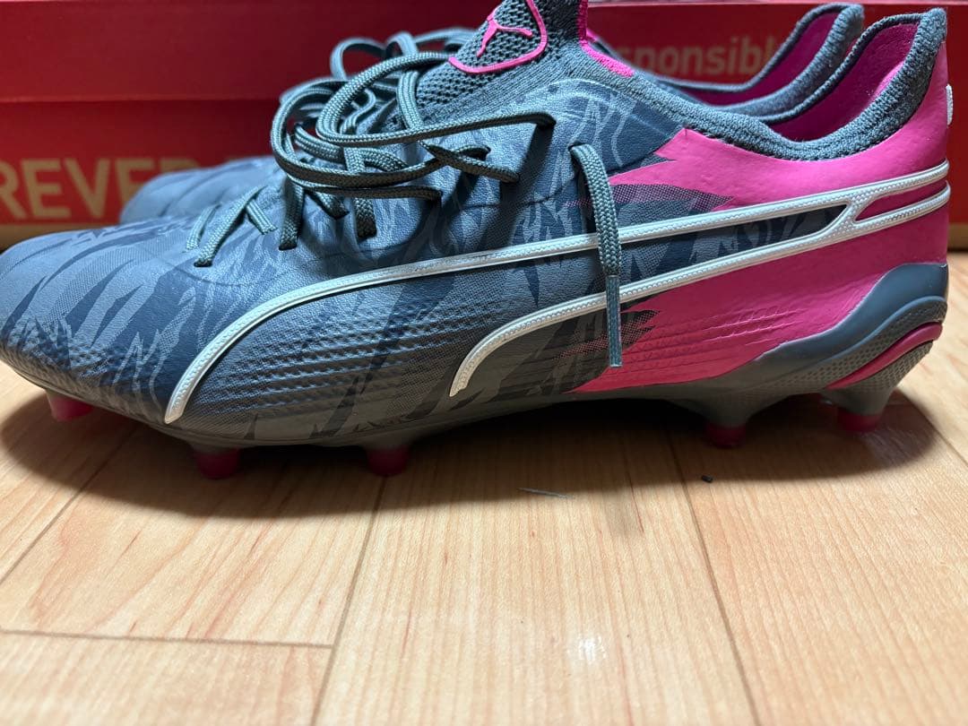 プーマキングアルティメット　値下げ相談可能！