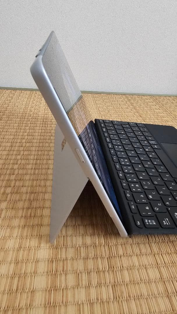 Windowsタブレット本体 Microsoft Surface go2