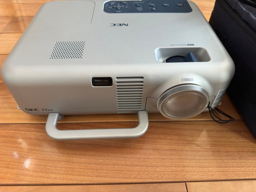 【極美品】NEC ViewLight VT660JK 投映型プロジェクター