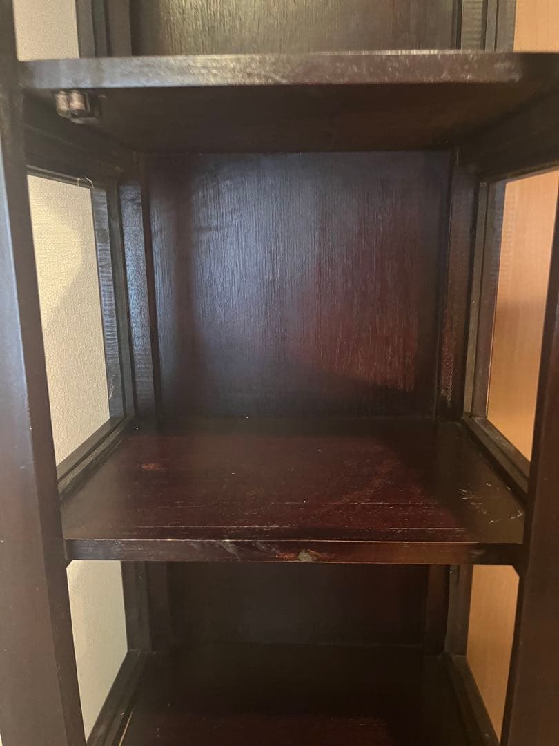 木製ガラス扉付キャビネット 本棚　アジアン家具　キャビネット