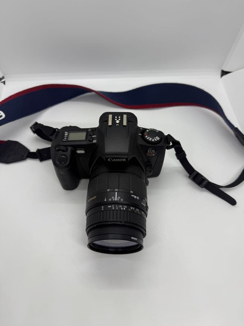 Canon EOS kiss iii レンズ付き　フィルムカメラ