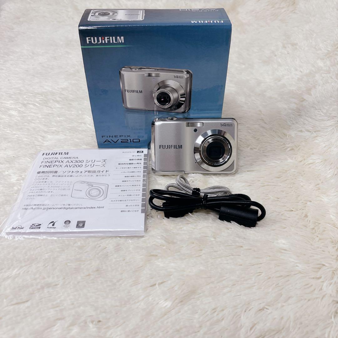 ✨美品✨FUJIFILM FinePix AV200 シルバー 単三電池式