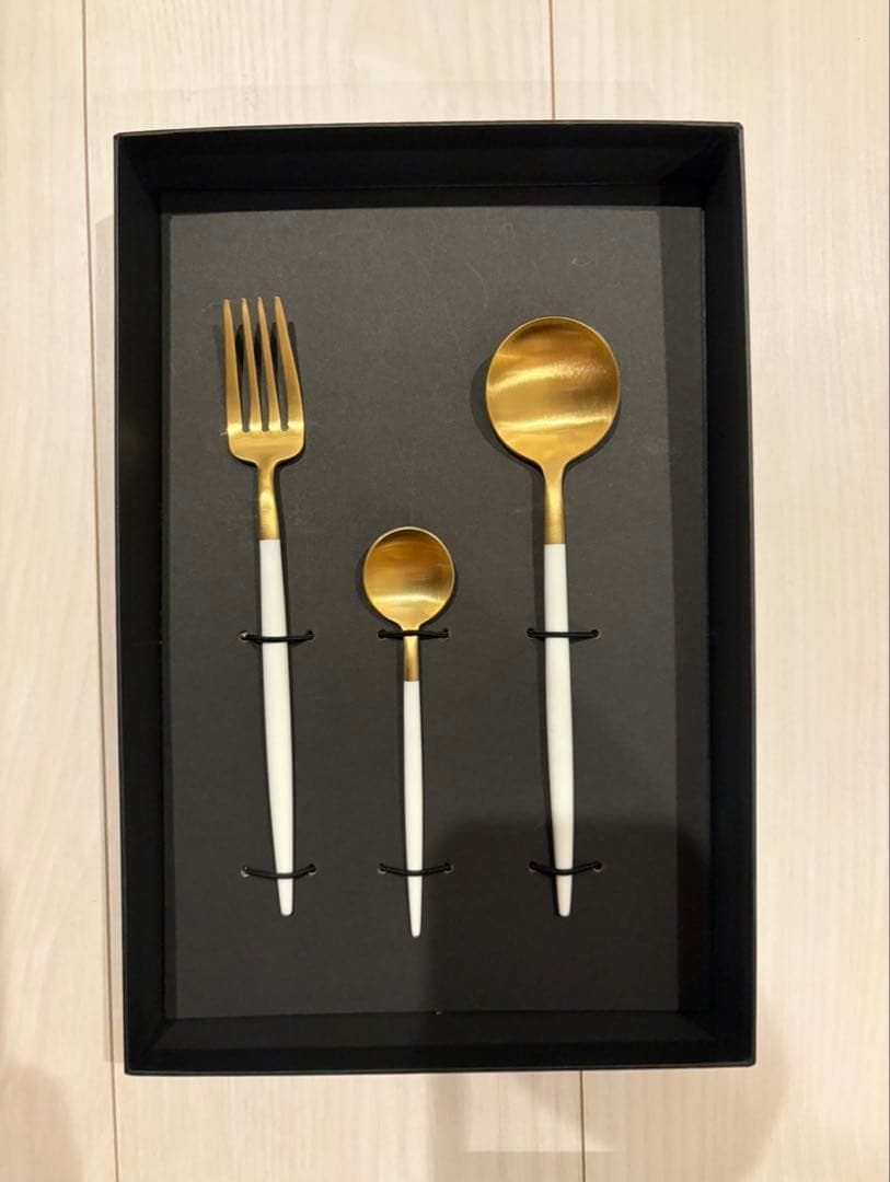 Cutipol カトラリーセット ゴールド