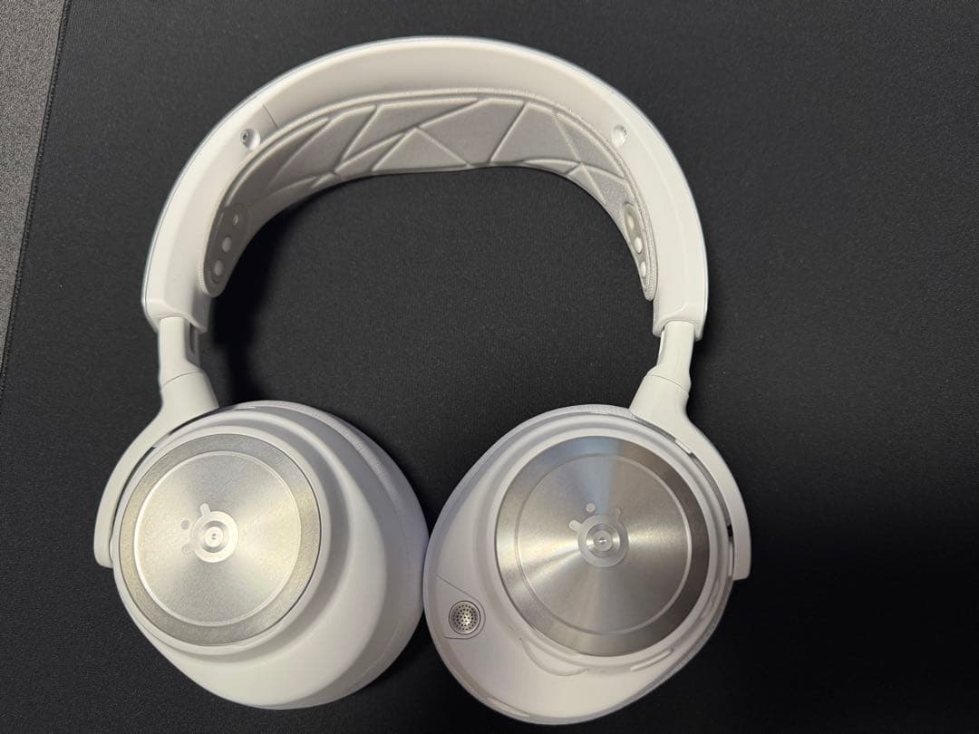 Arctis Nova Pro Wireless ＋ 冷却イヤーパッド