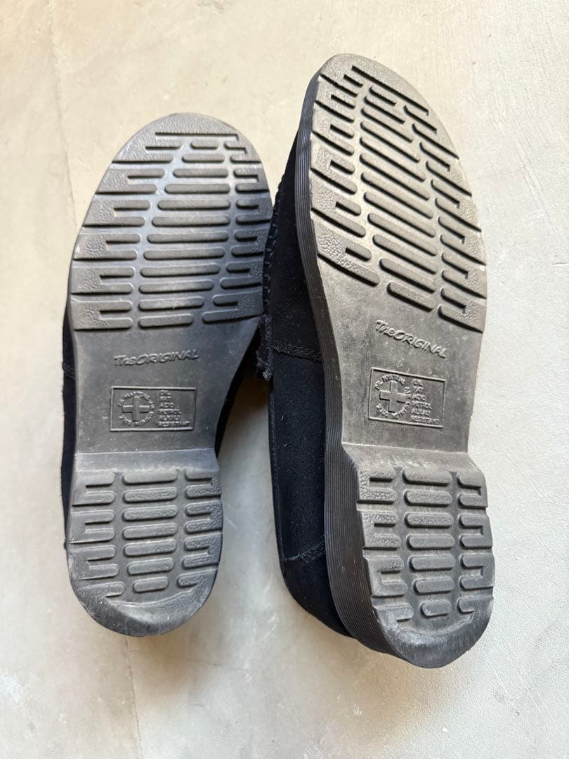 Dr.Martin 黒いフリンジ付きスエードモカシン