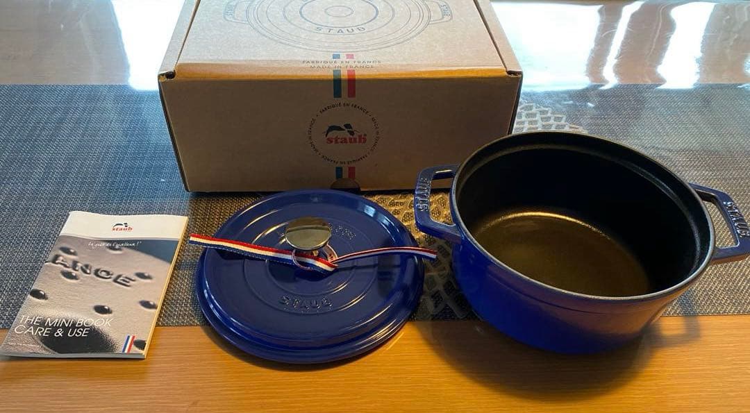 STAUB ストウブ　ココット　ラウンド　ブルー　ロイヤルブルー　美品　18cm