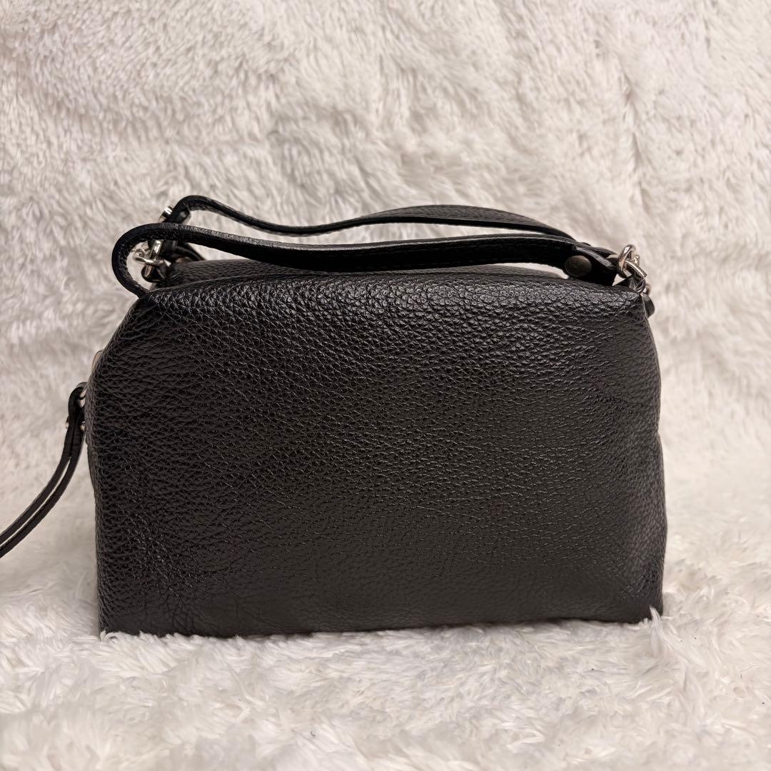 極美品✨ GIANNI CHIARINI アリファS ブラックショルダーバッグ
