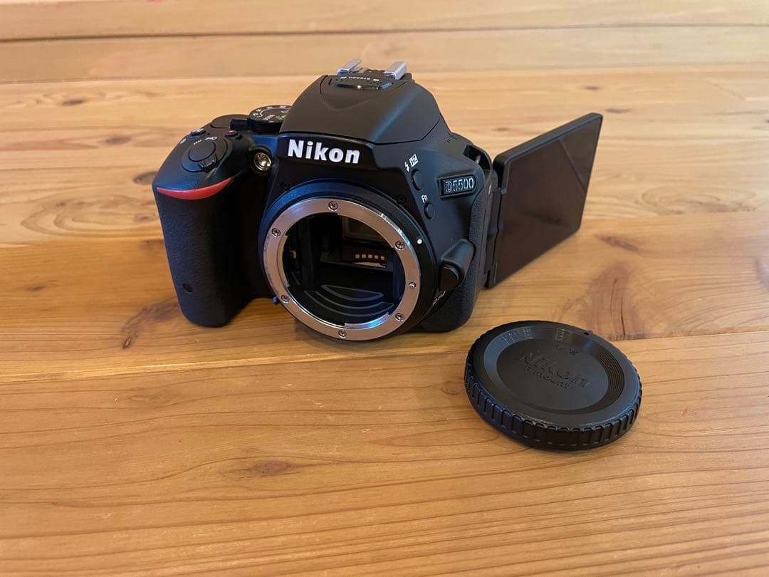 デジタルカメラ Nikon D5500 18-140mm VR