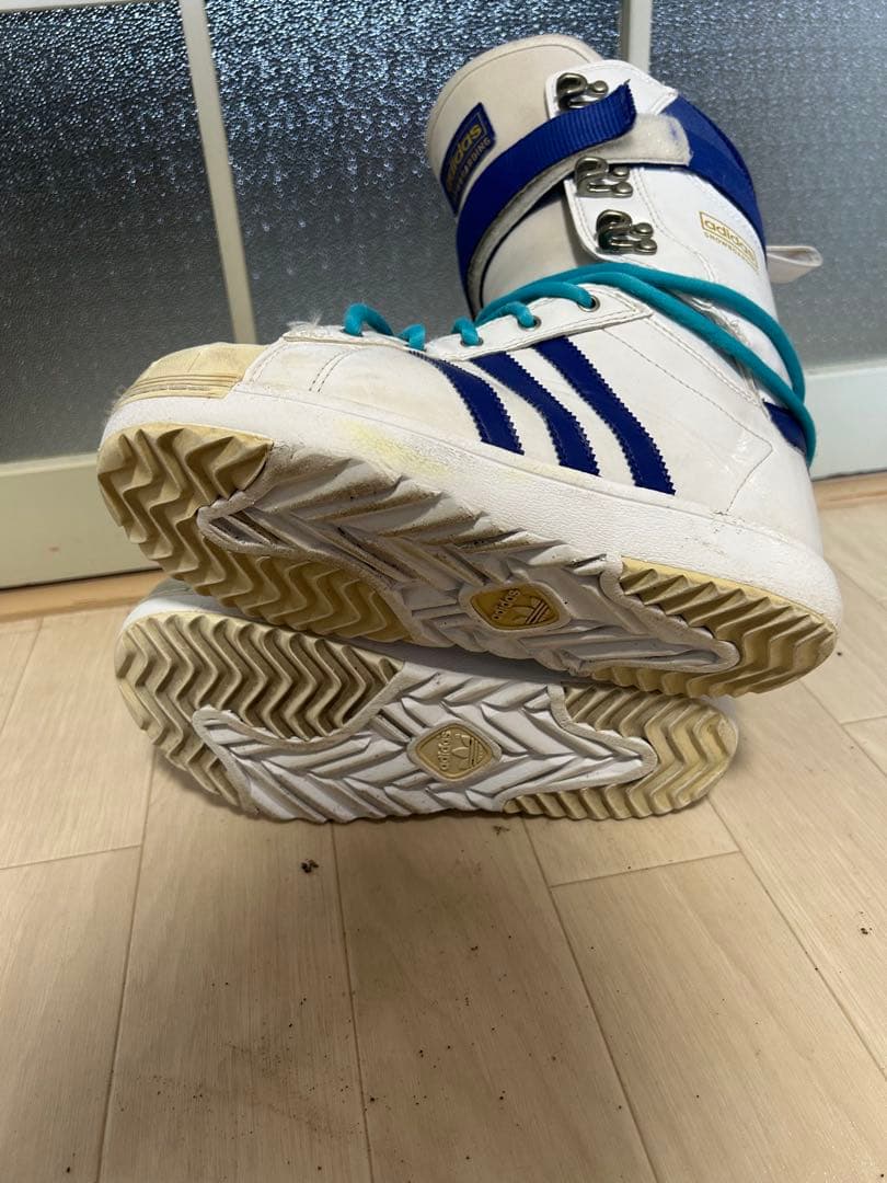 【スーパースター】adidas スノーボードブーツ ホワイト/ブルー