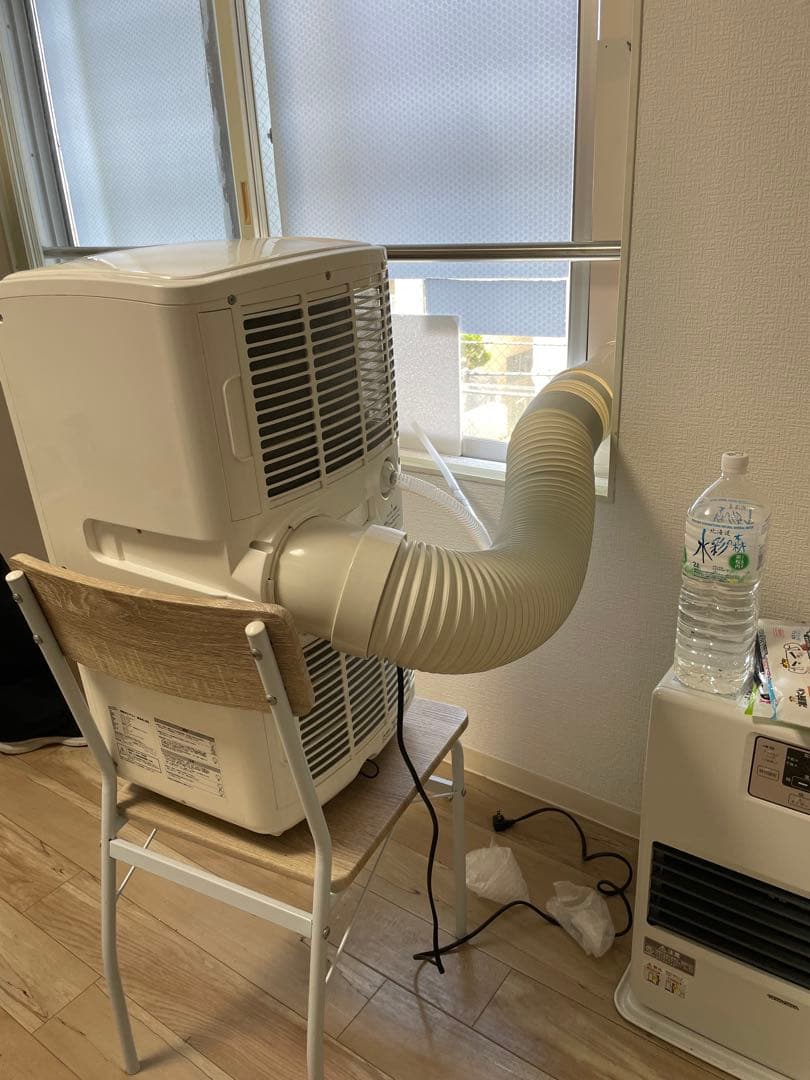 窓用エアコン ホワイト 排気ダクト付き