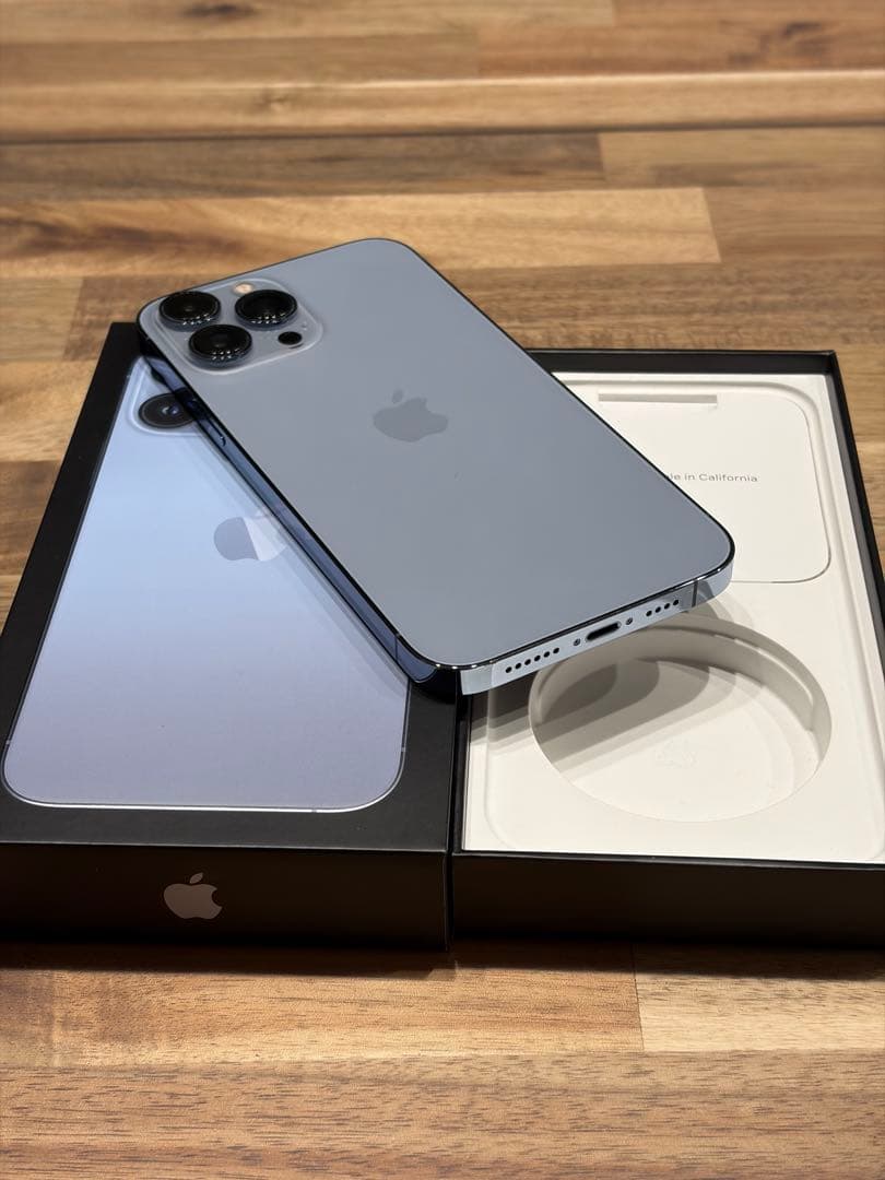 週末値下げ　iPhone13Pro MAX美品　256G シエラブルー 本体
