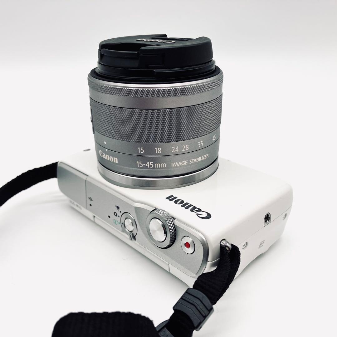 Canon EOS M10 ホワイト 15-45mmレンズキット