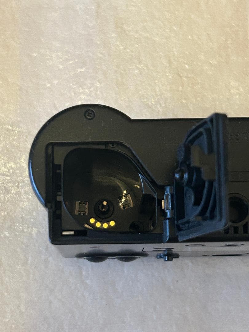 よこざきLEICA C11 コンパクトASPフィルカメラ（ジャンク）