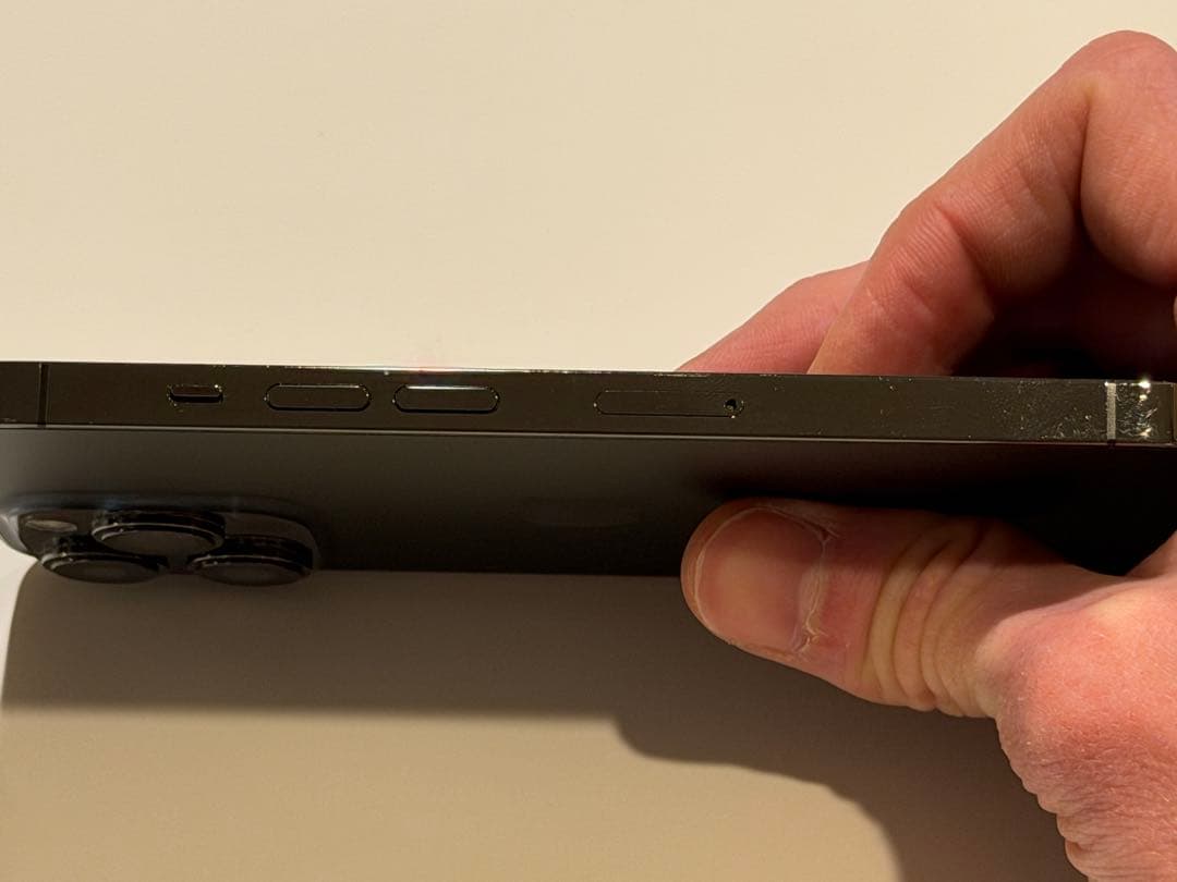 iPhone 13 Pro 128 GB グラファイト(黒)