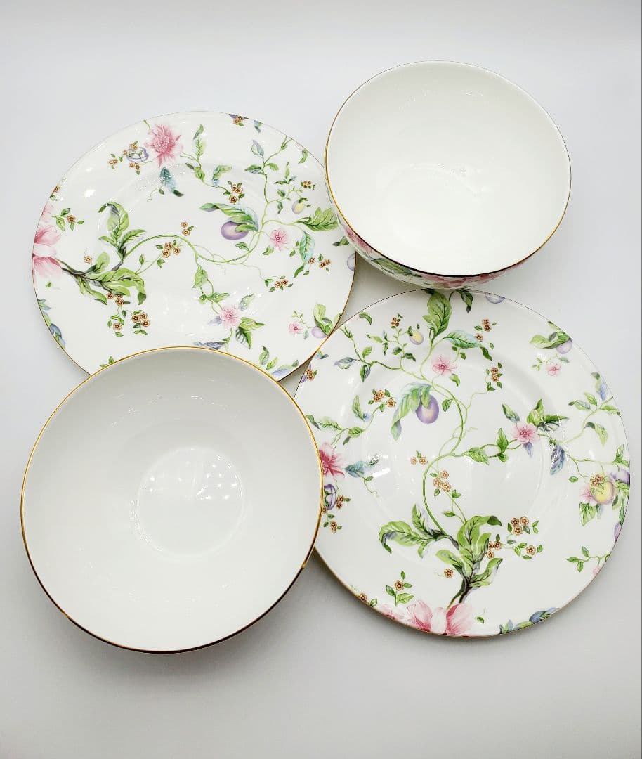 ウェッジウッドスィートプラム