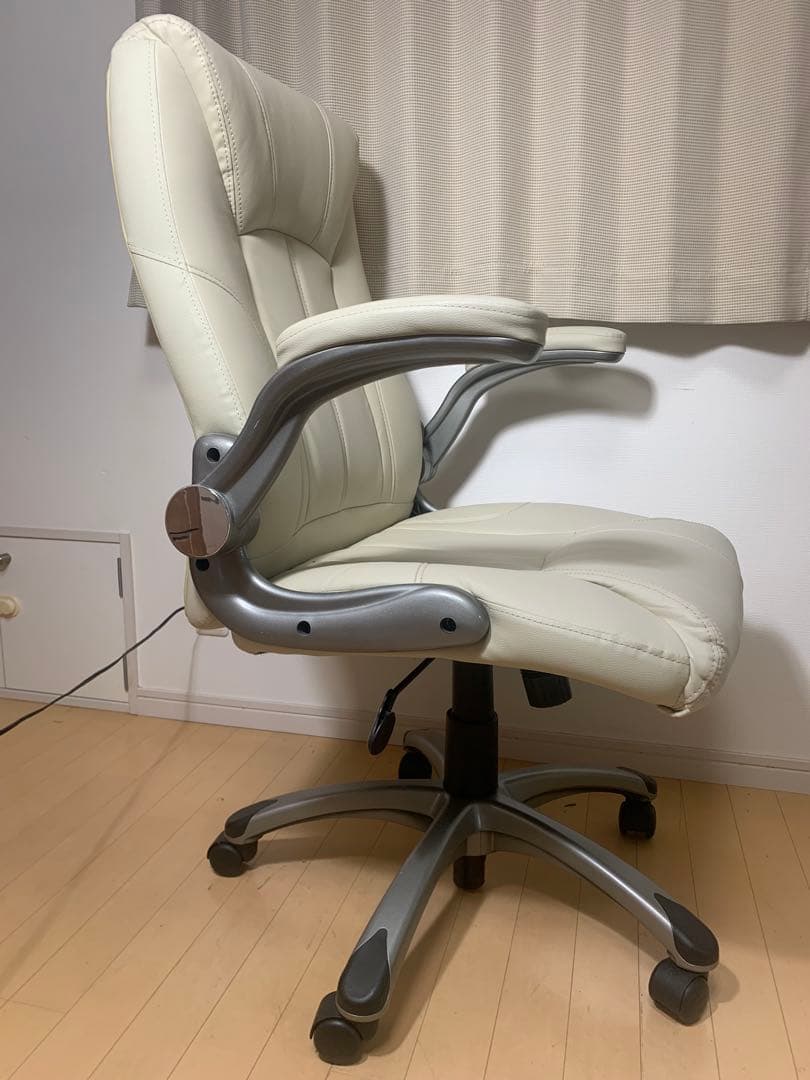 ホワイト　デスクチェア ゲーミングチェア