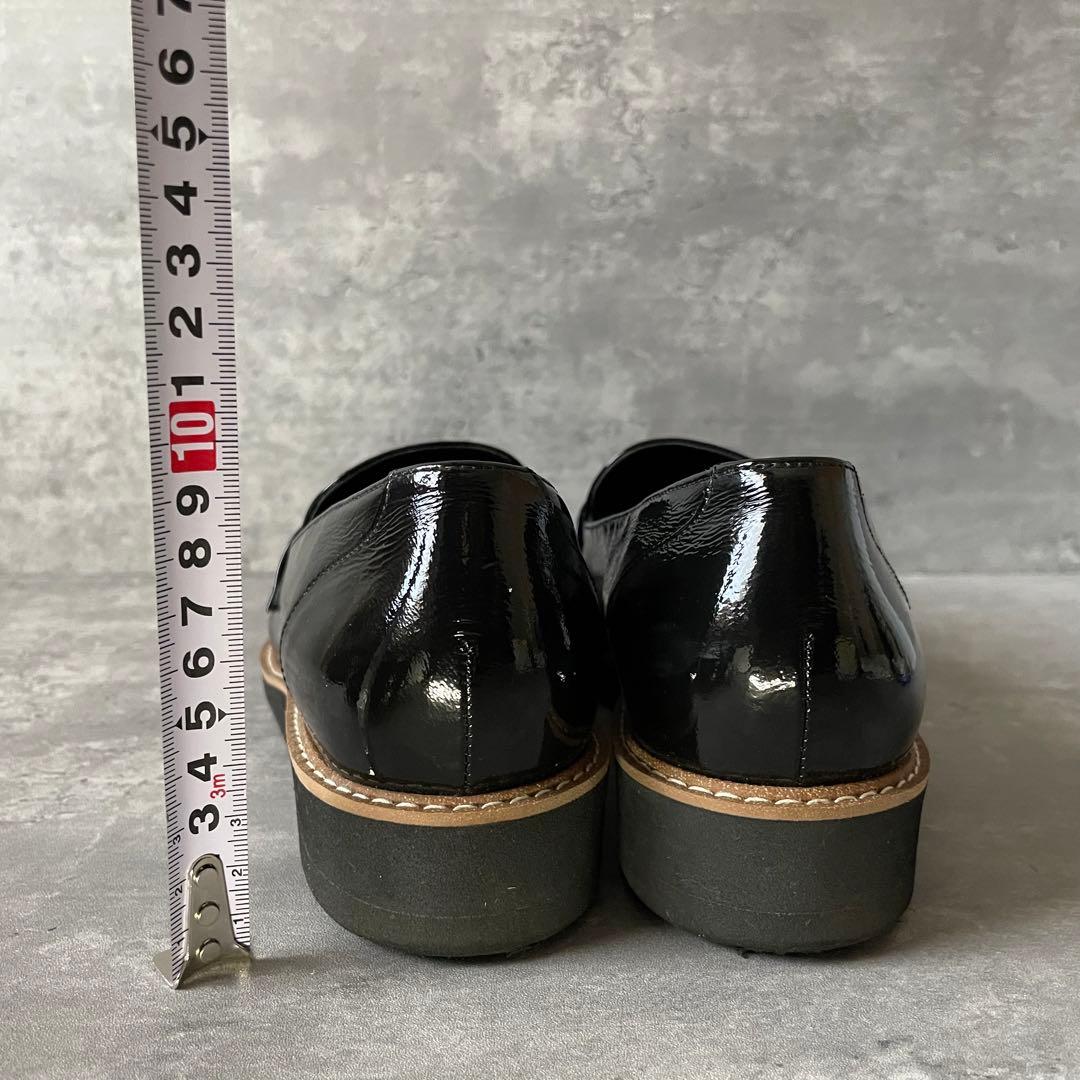 【未使用級】ダイアナ エナメル　タッセル ローファー　ポインテッド　黒　25cm