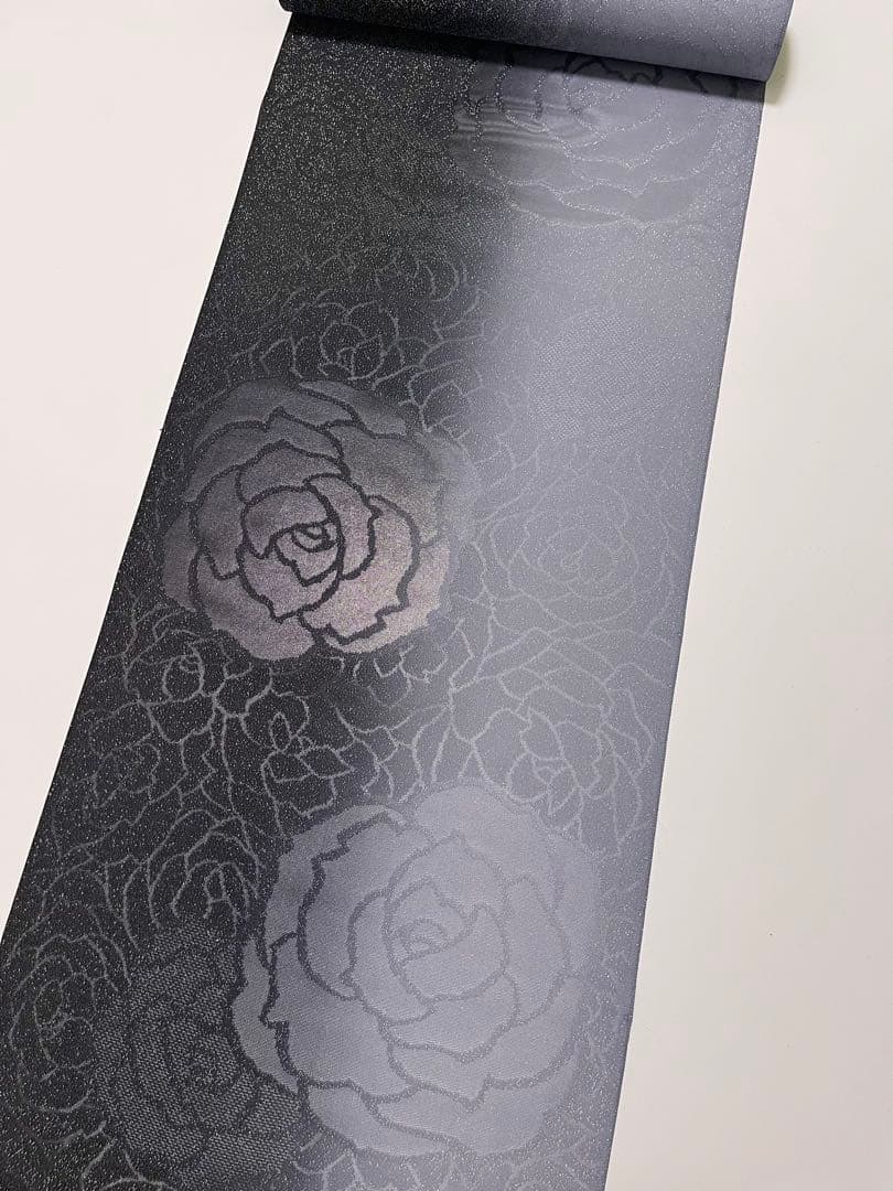 小紋のお着物・羽織やコートに【特選紋紗銀通し小紋着尺◆薔薇】バラ 黒 グレー