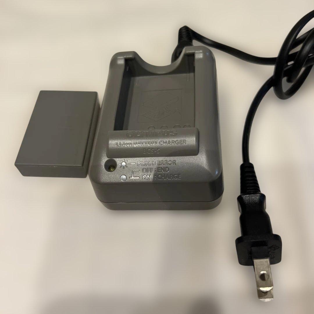 OLYMPUS PEN E-PL8 ミラーレス一眼 カメラ