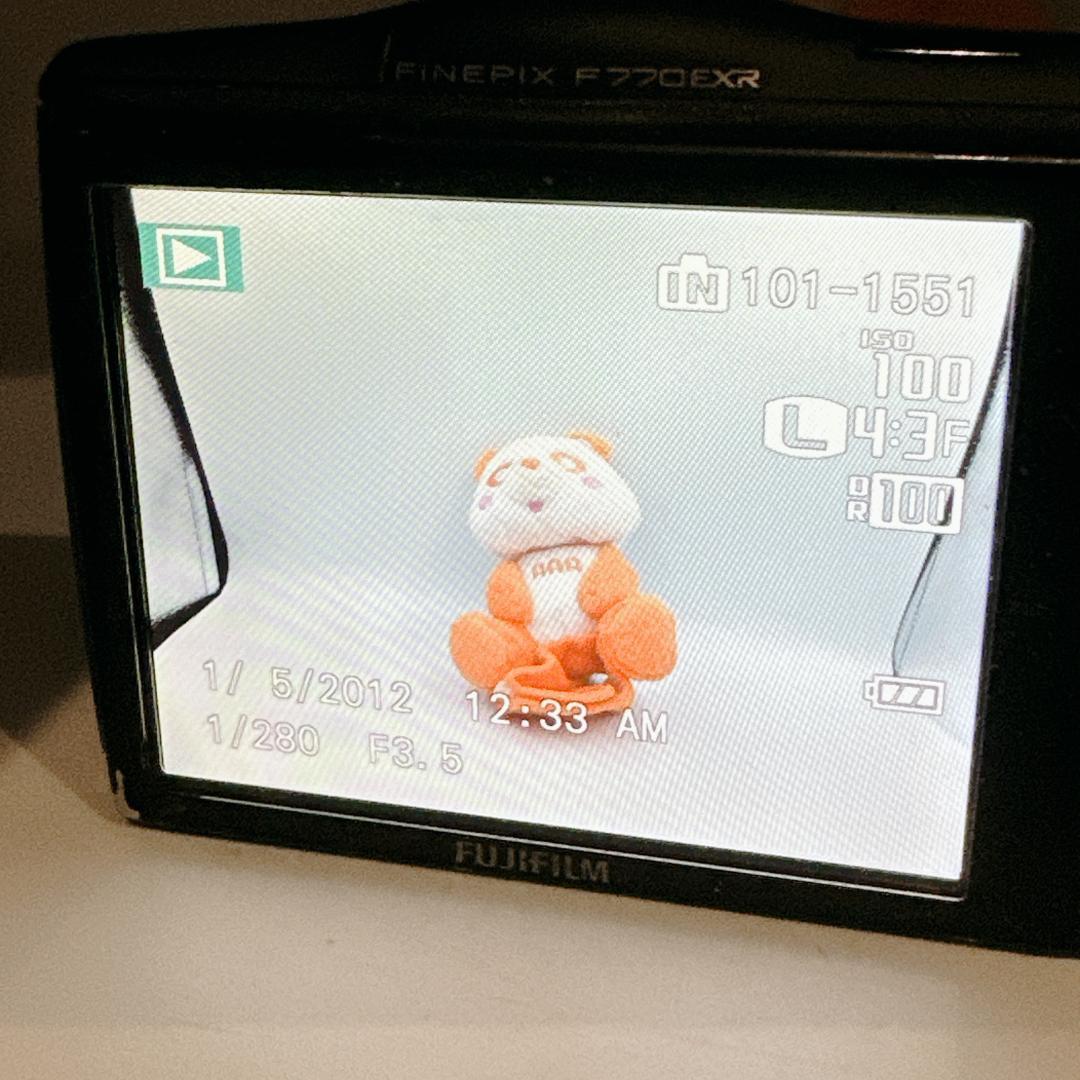 【良品】FUJIFILM FinePix F770EXR コンパクトデジタルカメ
