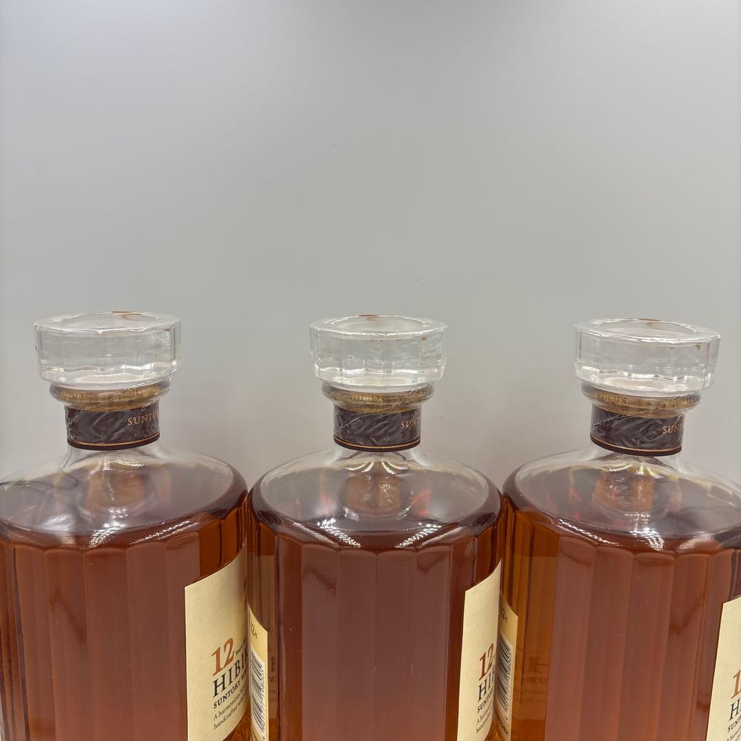 サントリー　響12年 700ml 箱有り 3本