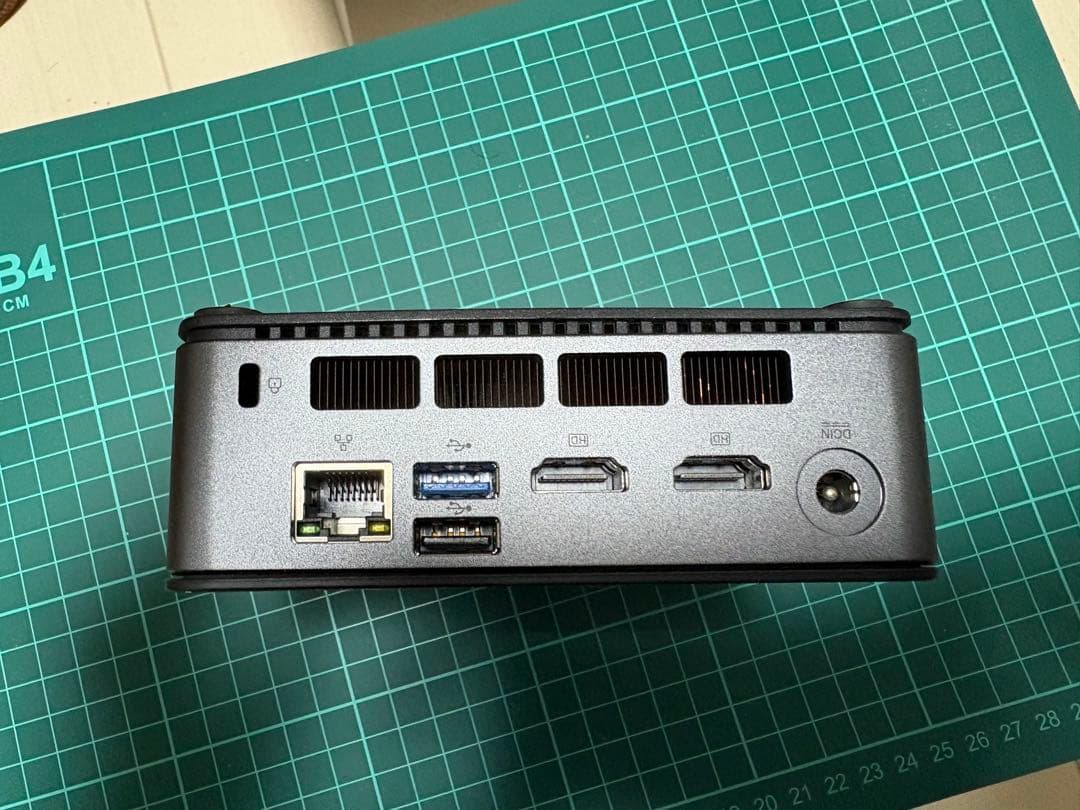 GMKtec ミニPC AMD Ryzen 7 6800H