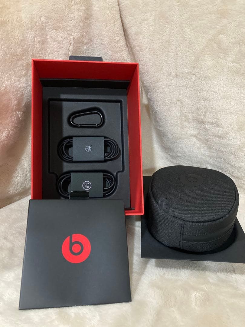 野*ス様 未使用　Beats Solo3 Wireless ブラック