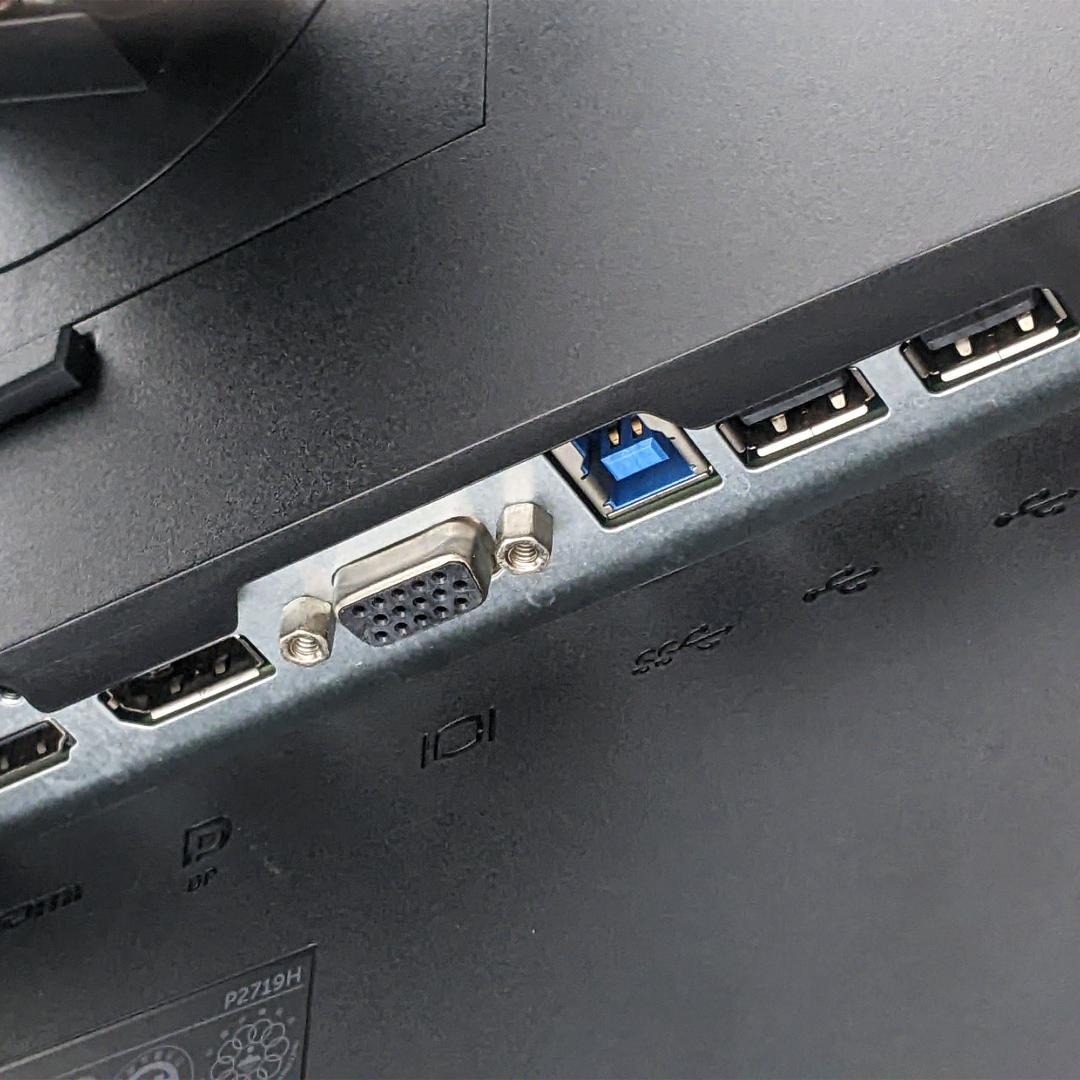 DELL 27インチ モニター 本体 縦向き表示可能 P2719H FullHD