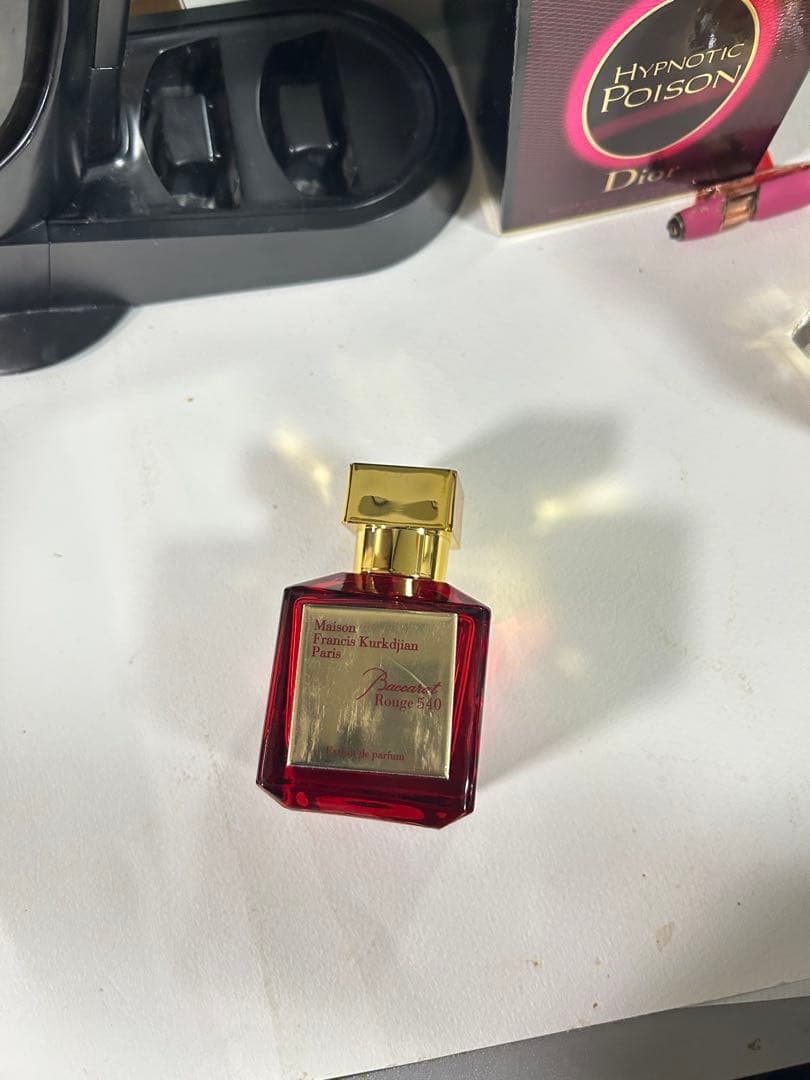 大人気 バカラ ルージュ540 香水 箱なし お買い得 即発送　未使用新品