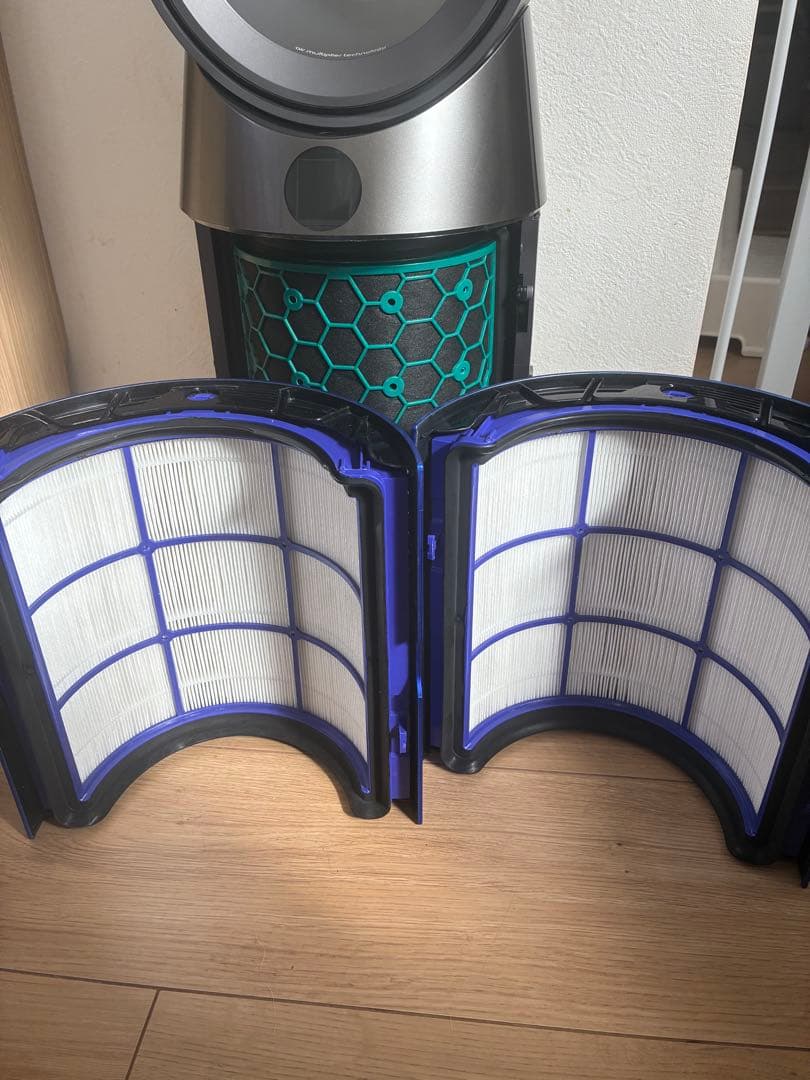 ダイソン　空気清浄機能付ファンヒーター/Pure Hot+Cool HP04